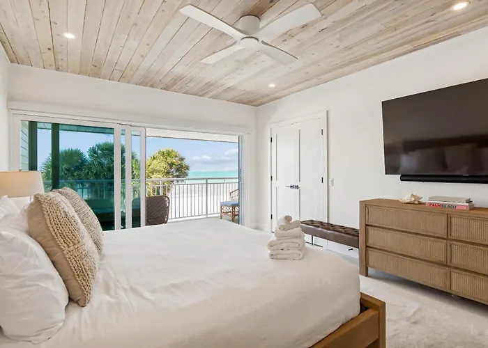 Holiday home Beachfront Bliss - Outdoor Pool - Sleeps 10 Clearwater Beach