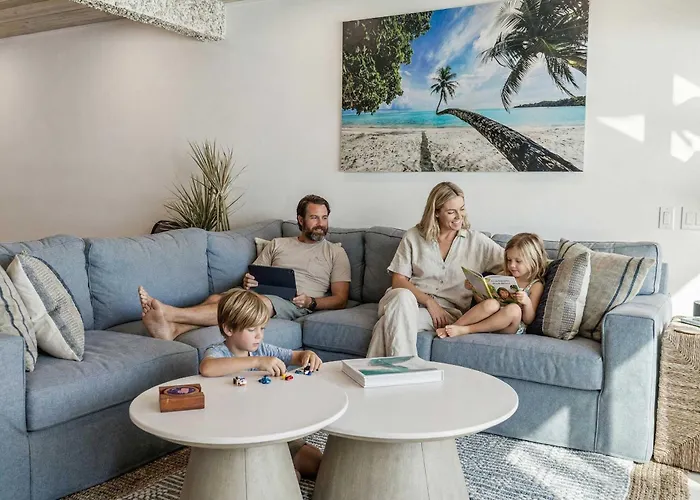 Beachfront Bliss - Outdoor Pool - Sleeps 10 Clearwater Beach