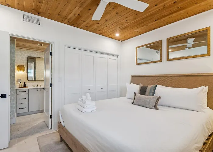 Holiday home Beachfront Bliss - Outdoor Pool - Sleeps 10
