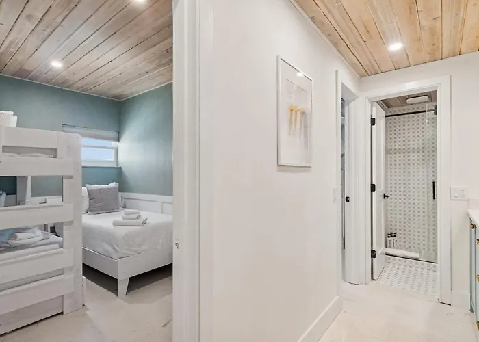 Beachfront Bliss - Outdoor Pool - Sleeps 10